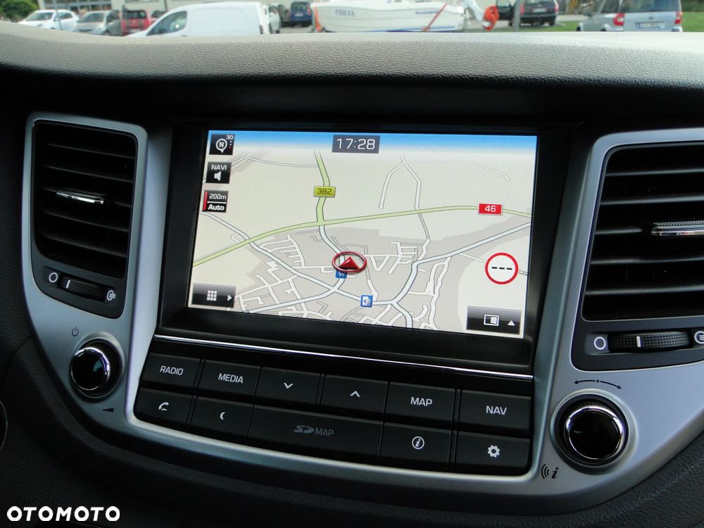 Hyundai Tucson 2.0 CRDi Premium 4WD - 24