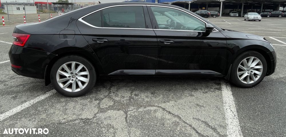 Skoda Superb 1.5 TSI DSG Ambition - 7