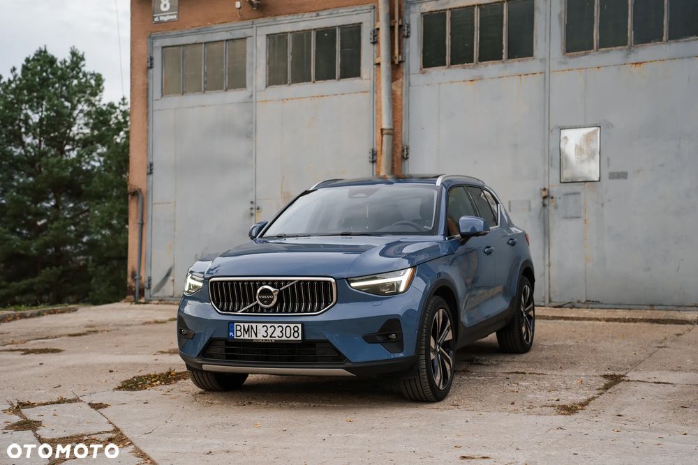 Volvo XC 40 B5 AWD Ultimate Bright - 4