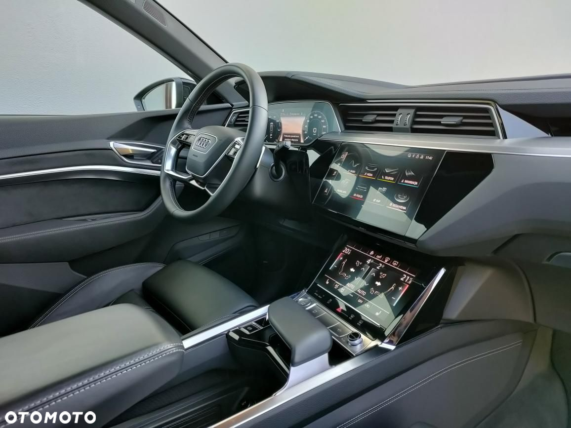 Audi e-tron 55 Quattro S Line - 8