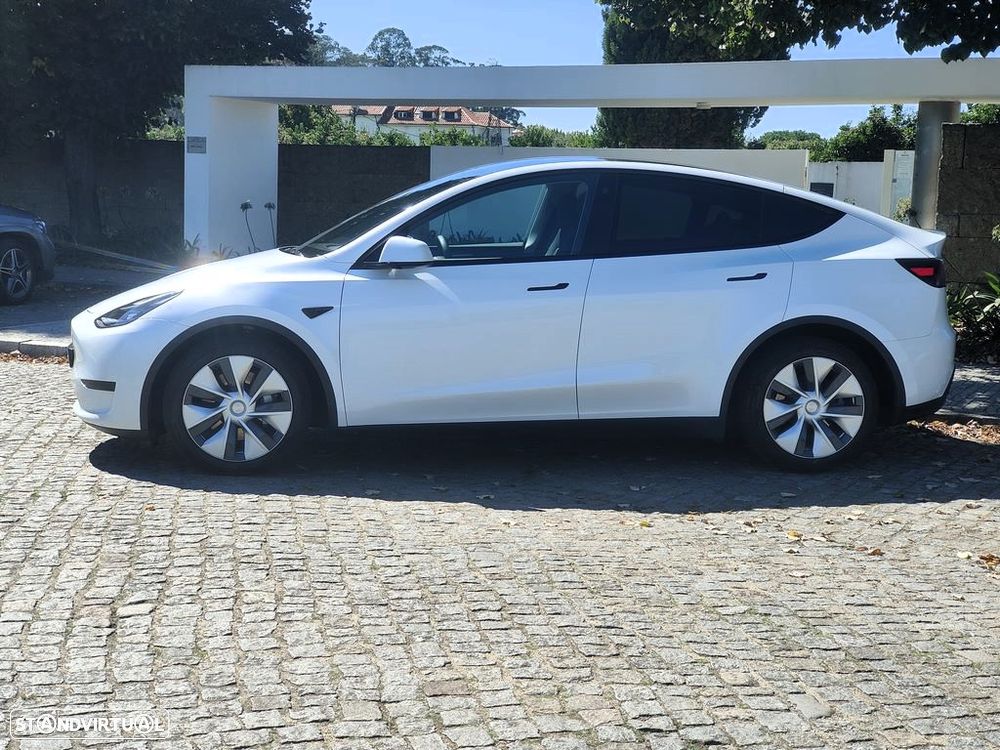 Tesla Model Y Standard - 8