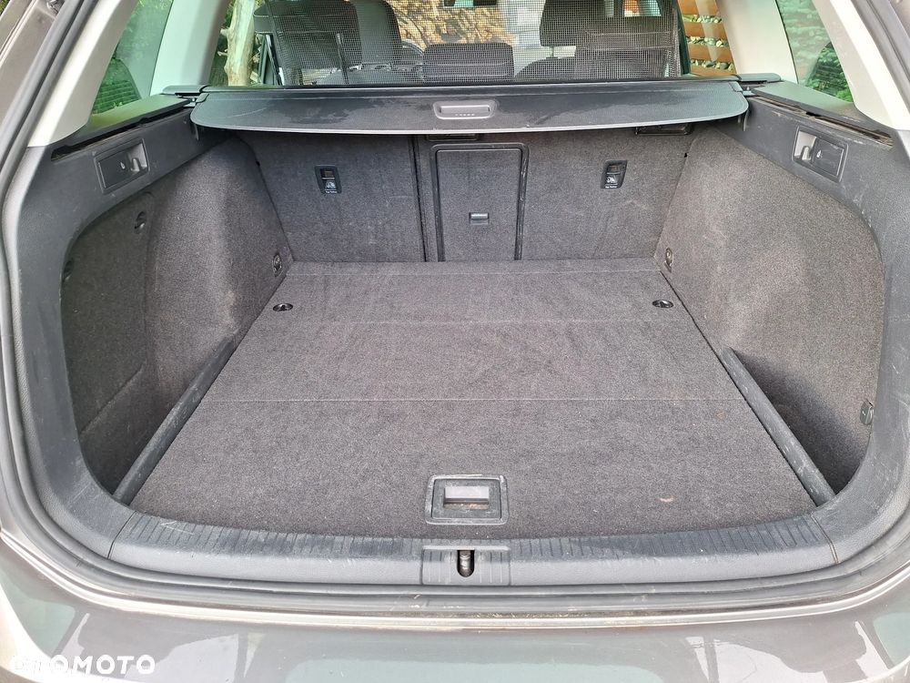 Volkswagen Golf - 17