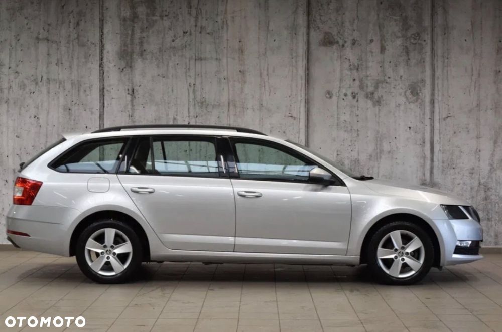 Skoda Octavia 1.6 TDI SCR Ambition - 20