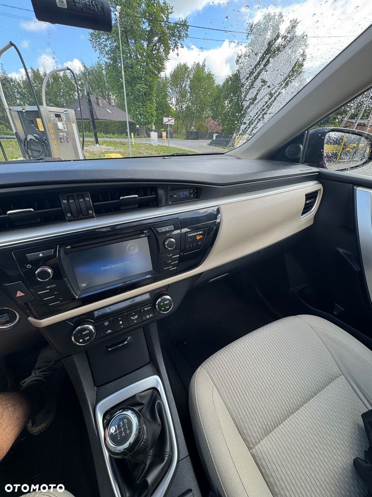 Toyota Corolla 1.6 Prestige - 16