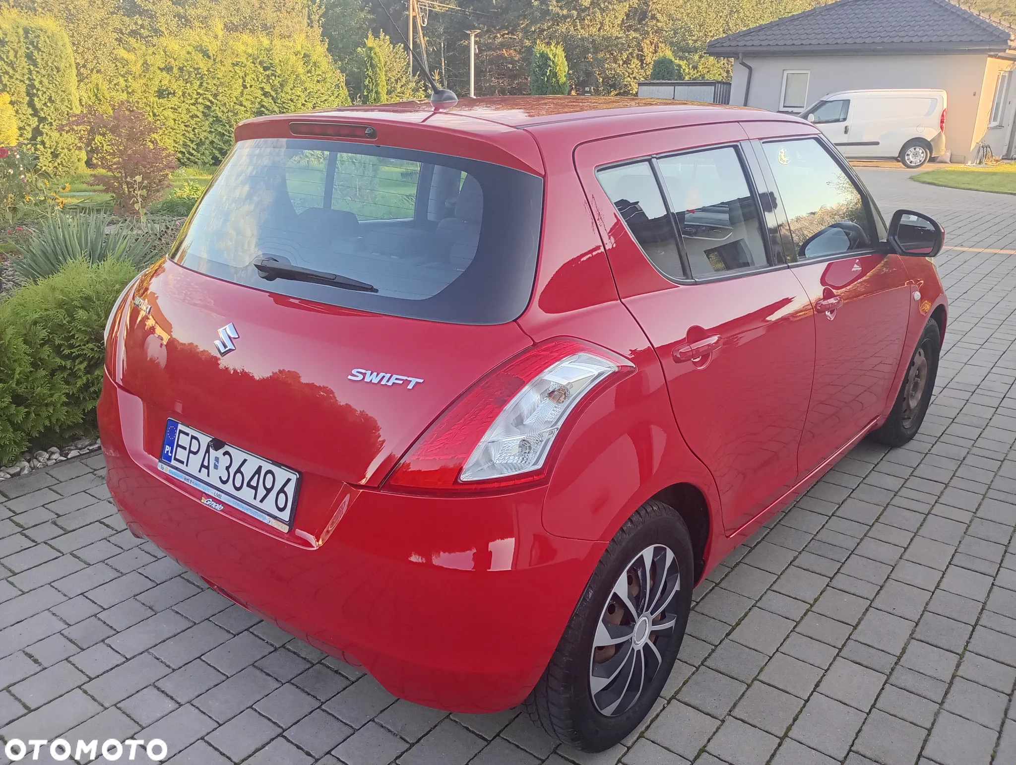 Suzuki Swift - 3