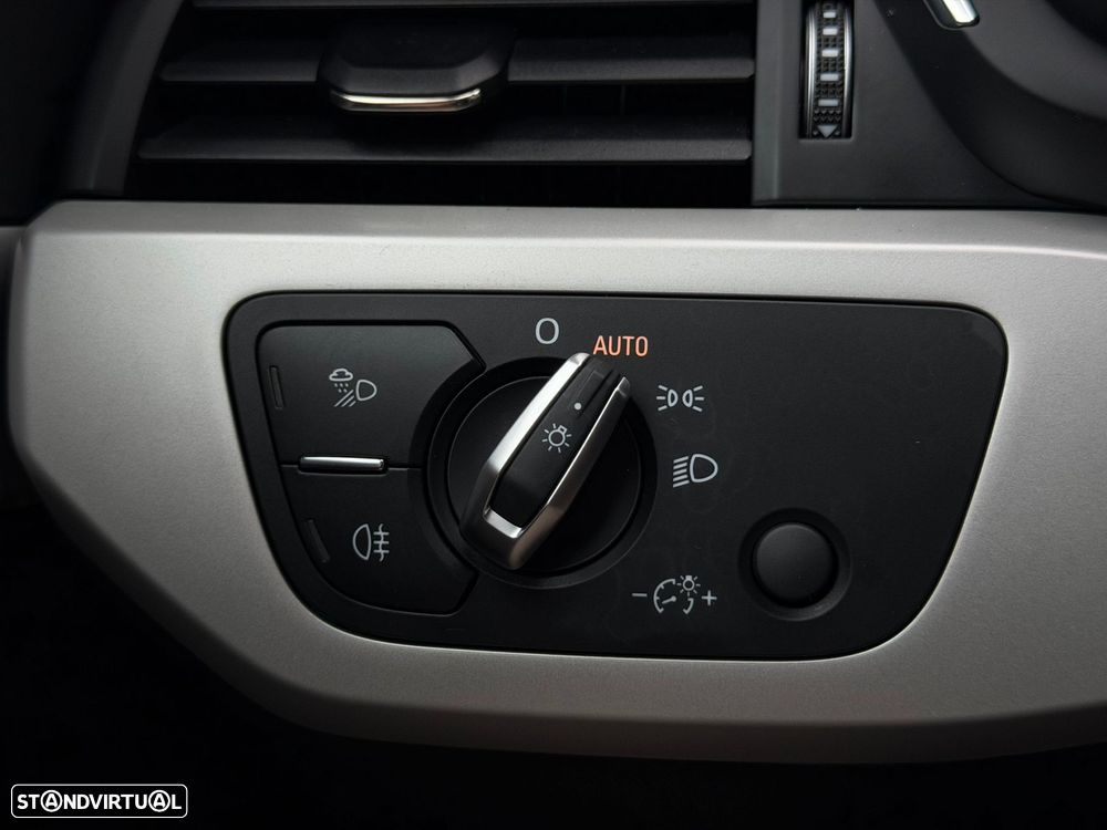 Audi A4 Avant 35 TDI Advanced S tronic - 23