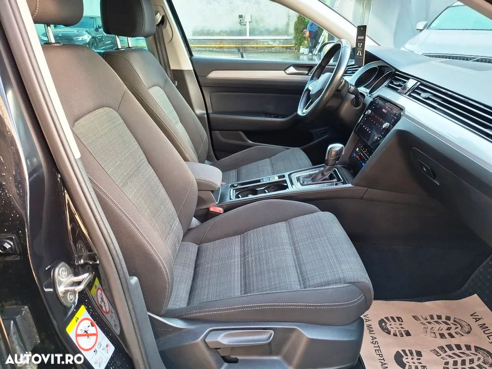 Volkswagen Passat 2.0 TDI DSG Comfortline - 12