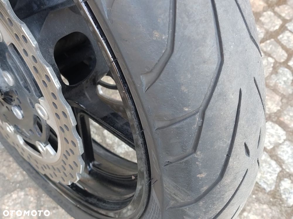 Kawasaki Versys 1000 - 8