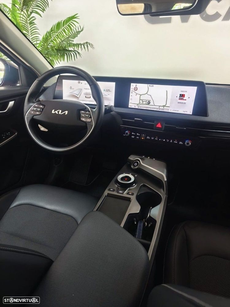Kia EV6 77.4 kWh Tech - 18