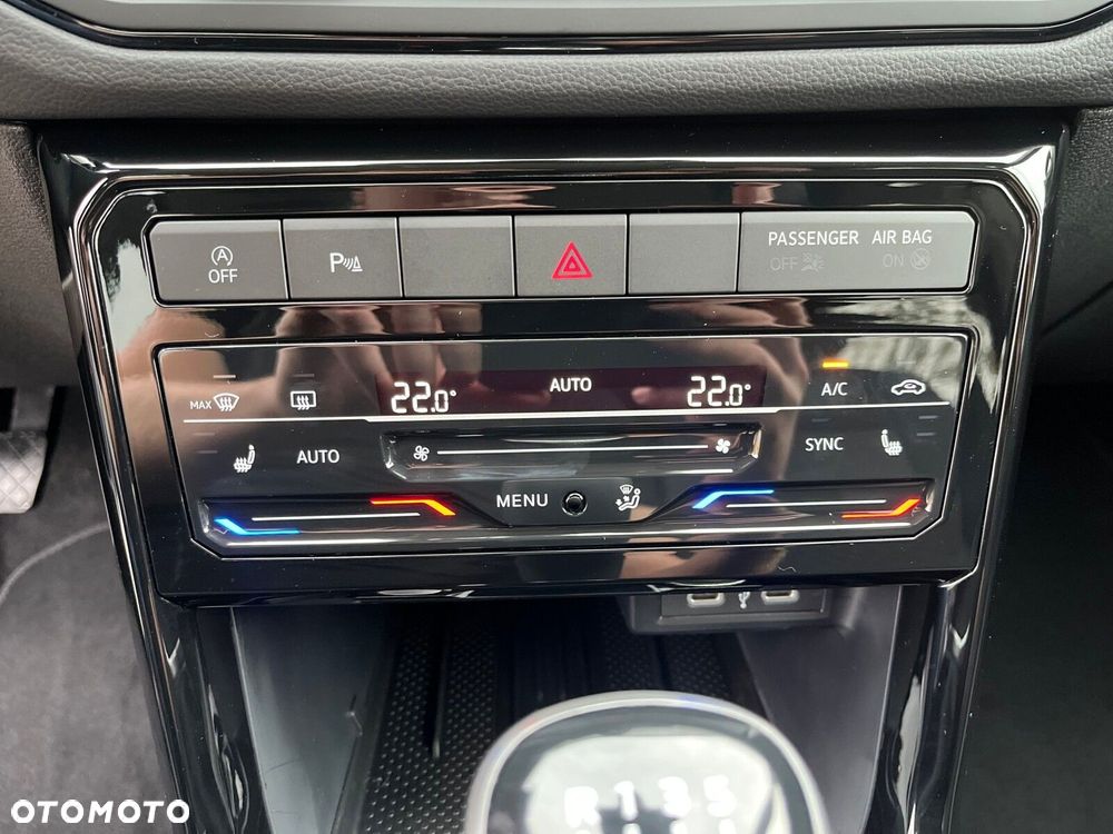 Volkswagen T-Cross - 28