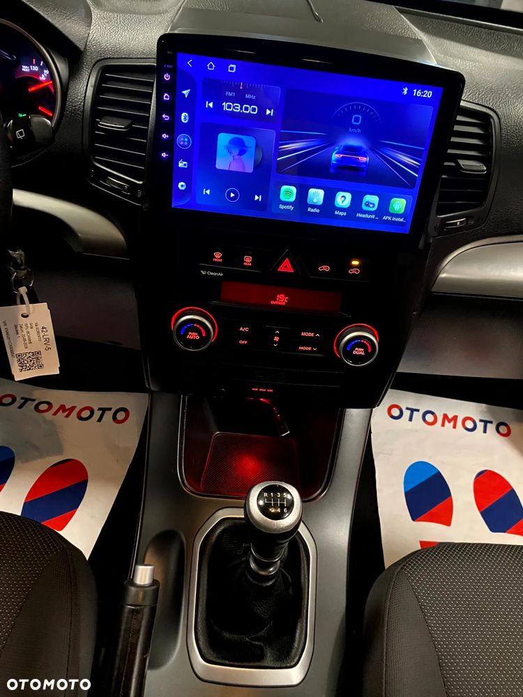 Kia Sorento 2.4 CVVT Attract - 15