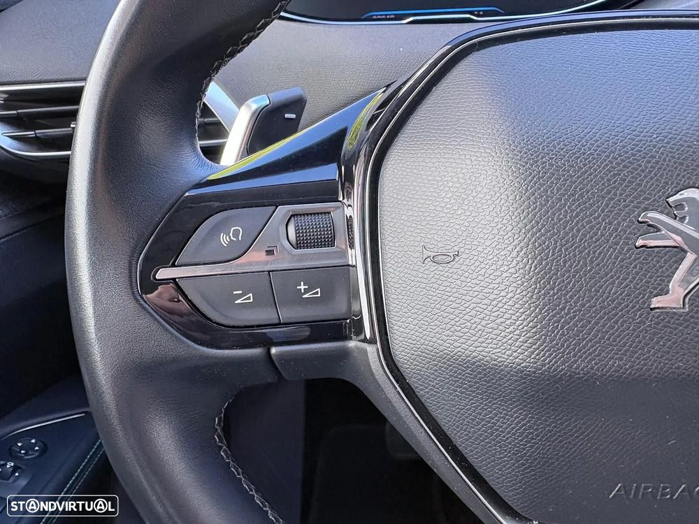 Peugeot 5008 1.2 PureTech Allure EAT8 - 36