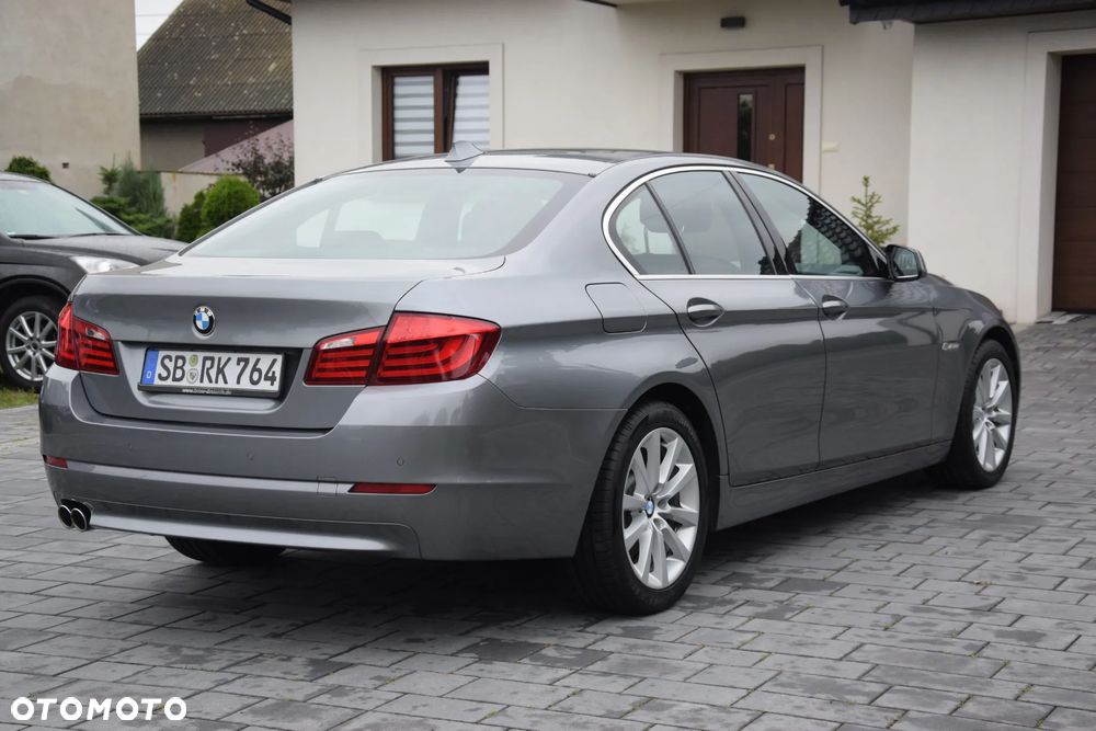BMW Seria 5 520d Luxury Line - 8