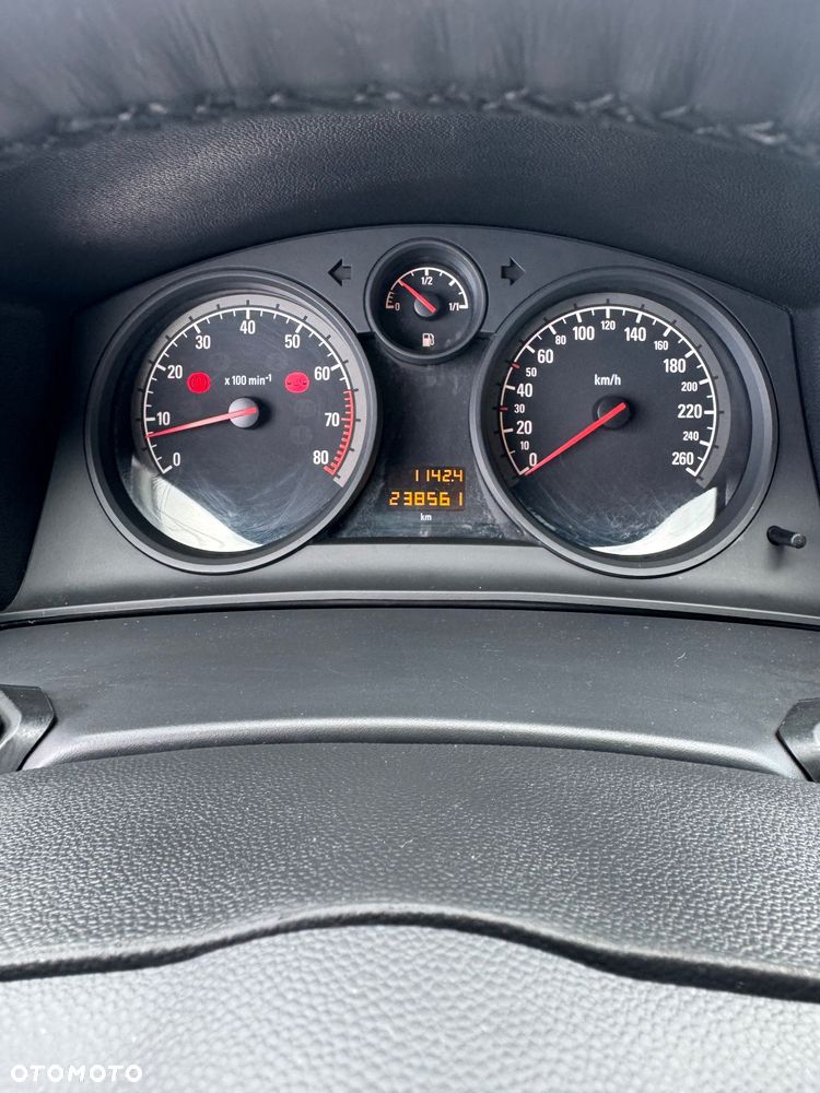 Opel Astra 1.6 - 11
