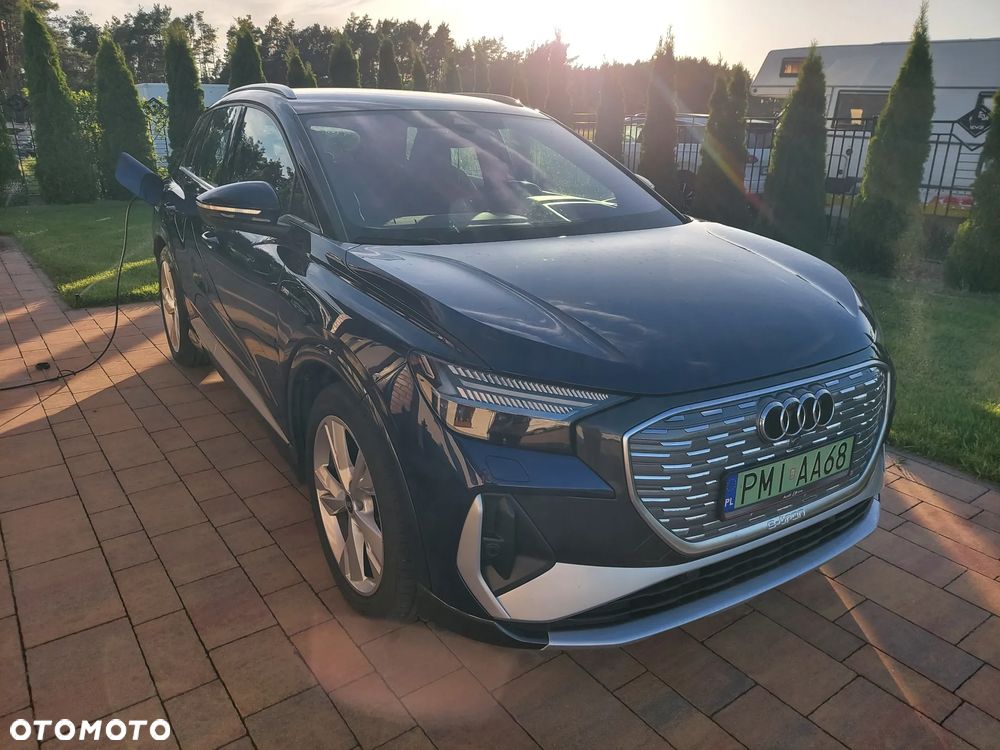 Audi Q4 e-tron - 4
