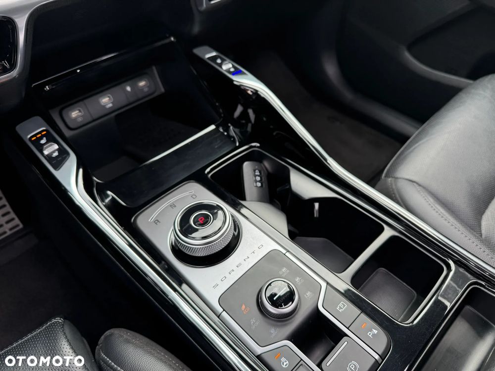 Kia Sorento - 13