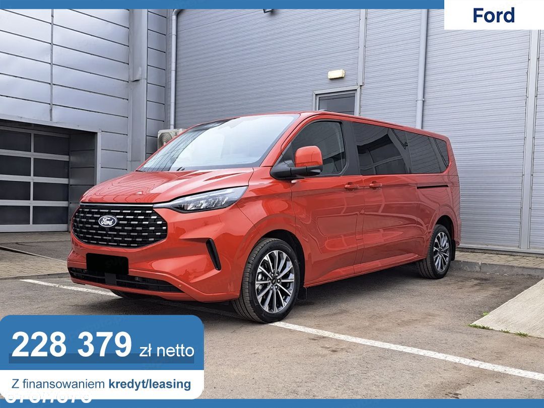Ford Tourneo Custom - 1