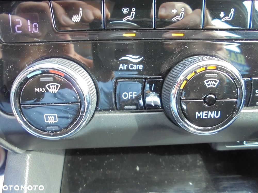 Skoda Octavia 2.0 TDI DSG Ambition - 32