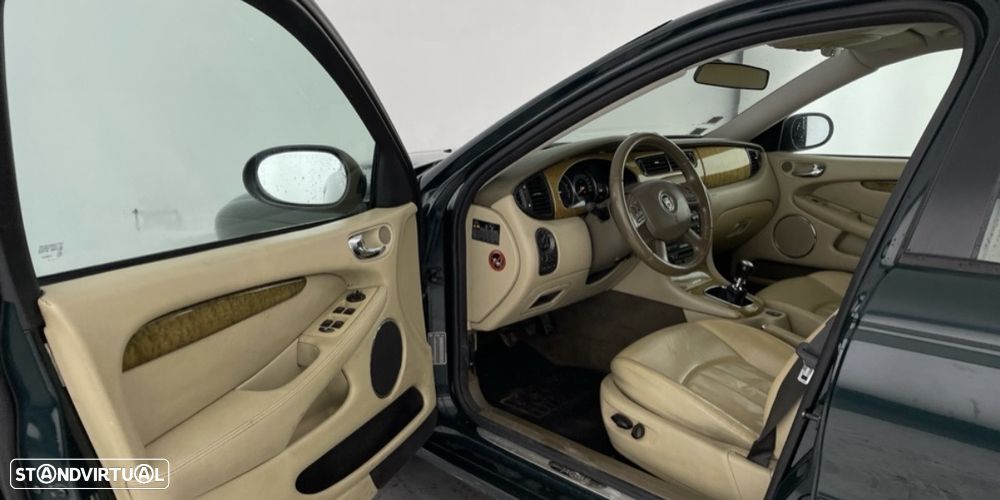 Jaguar X-Type SW 2.0 D Executive - 9