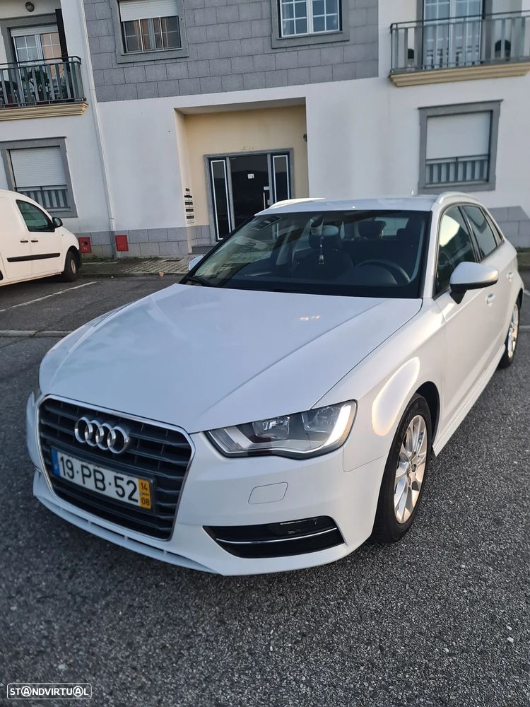 Audi A3 Sportback 1.6 TDI Attraction Ultra - 1
