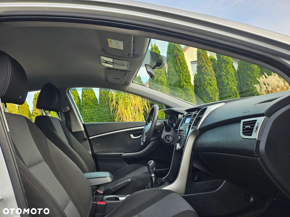 Hyundai i30 1.6 Style - 32