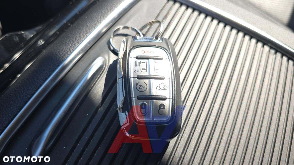 Chrysler Pacifica - 21