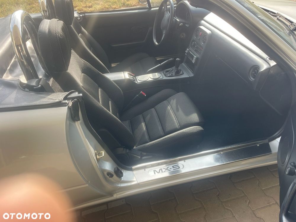 Mazda MX-5 1.6 - 10