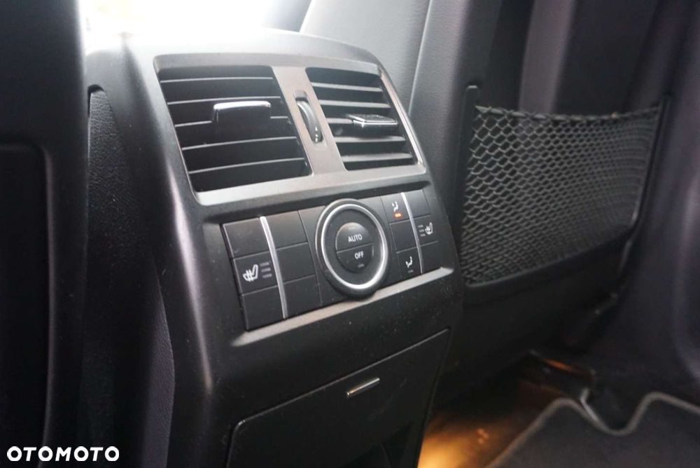 Mercedes-Benz GLE - 13
