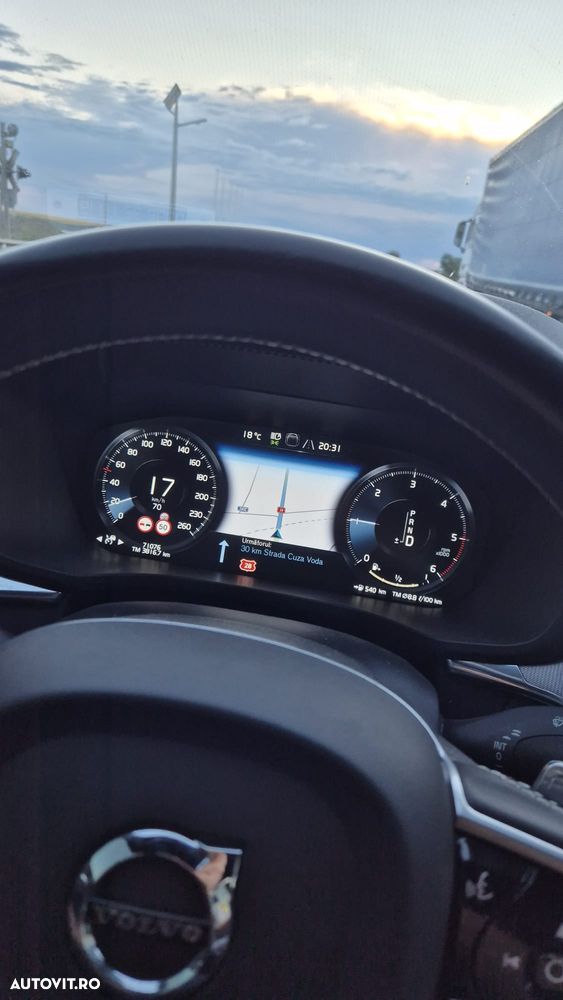 VOLVO XC60 2020 — imagine 9