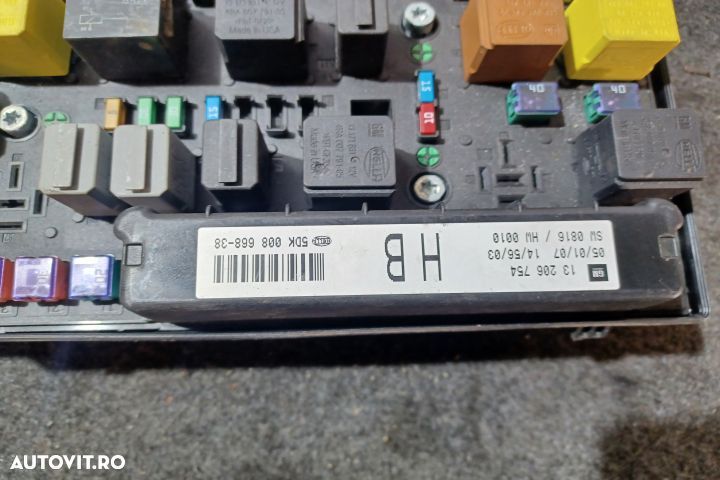Panou sigurante si relee 13206754 Opel Astra H [facelift] [2005 - 201 - 4