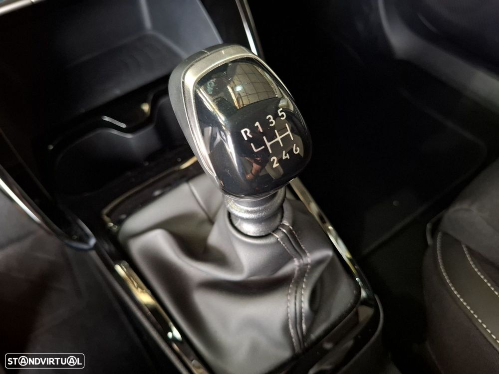 Citroën C3 1.2 Turbo Max — fotografia 19