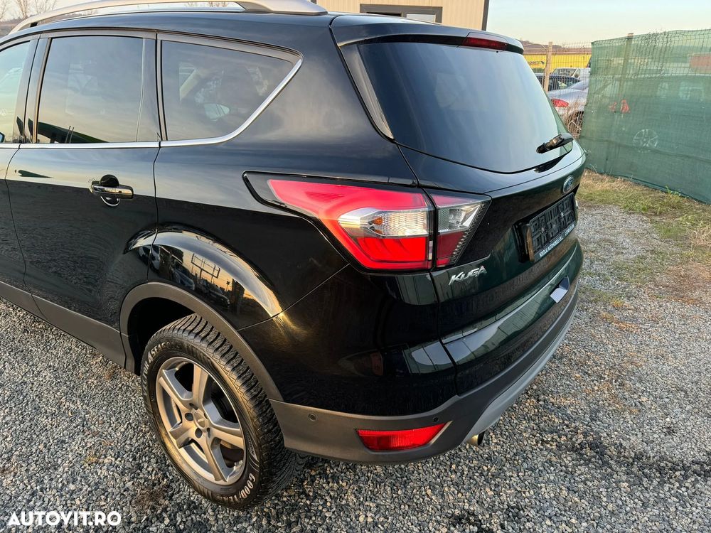 Ford Kuga 1.5 EcoBoost 2x4 Black & Silver - 9