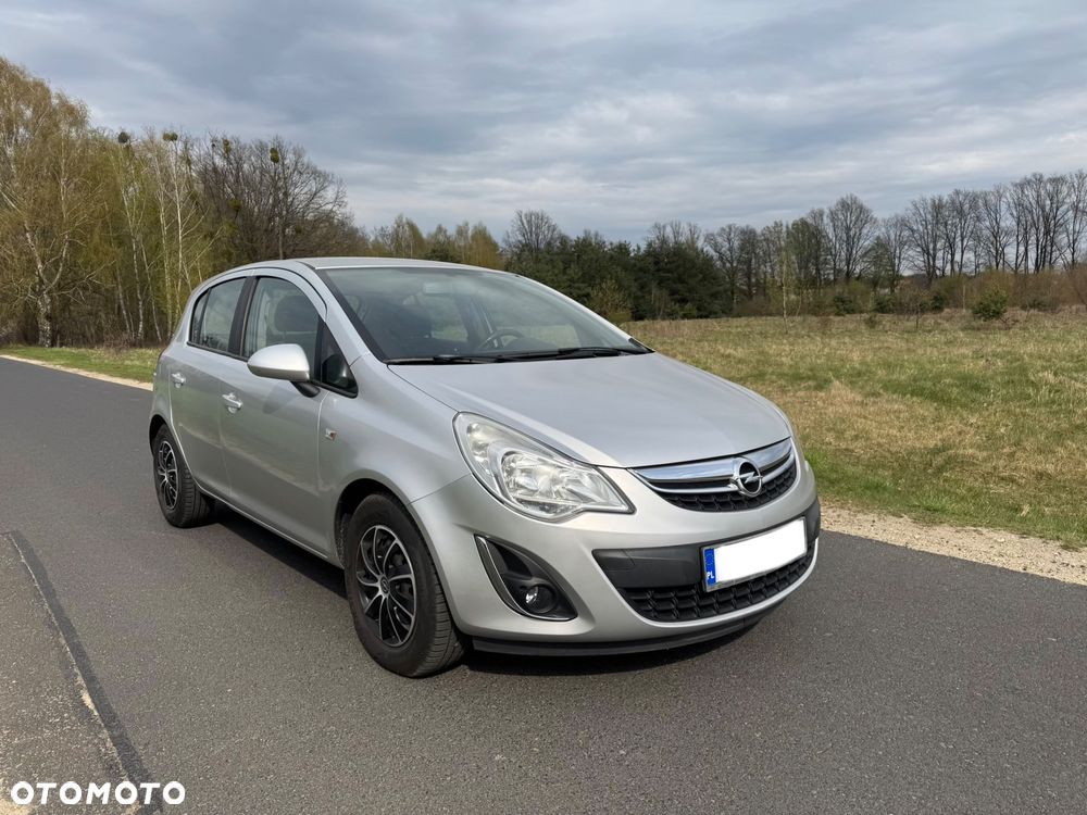 Opel Corsa 1.2 16V Essentia - 3