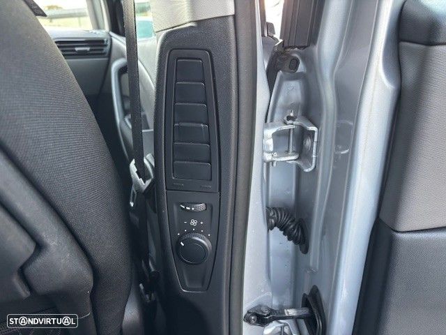 Citroën C4 Grand Picasso 1.6 e-HDi Intensive - 19