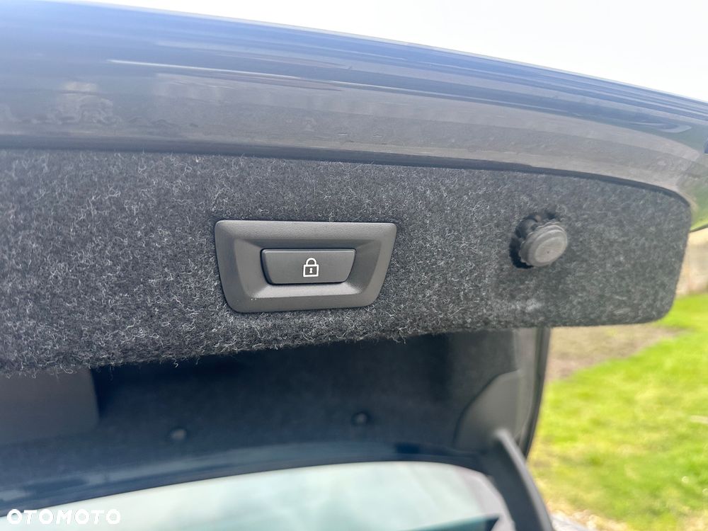 BMW Seria 5 520d xDrive mHEV M Sport sport - 26