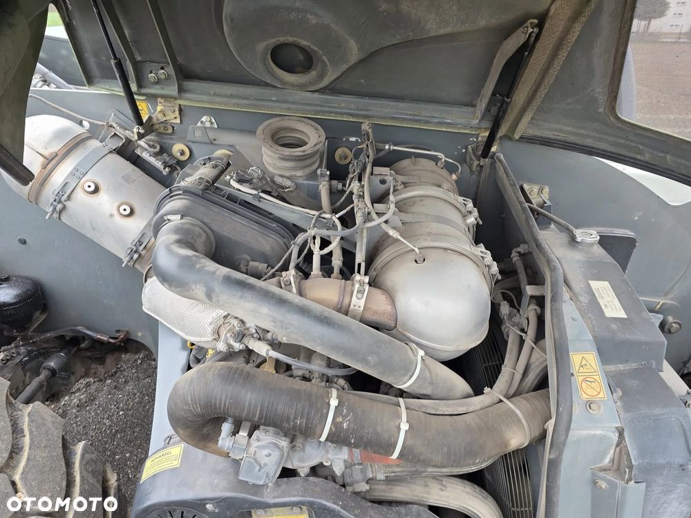 Claas Scorpion 7055 - 22