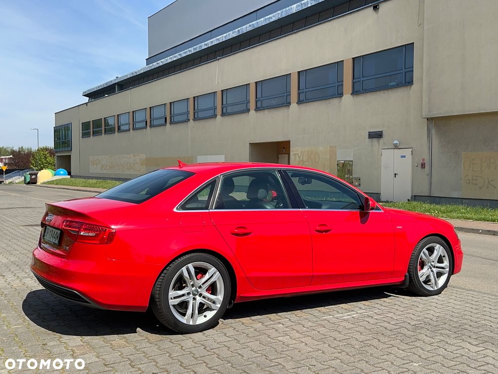 Audi A4 Limousine 1.8 TFSI S line Sportpaket - 12