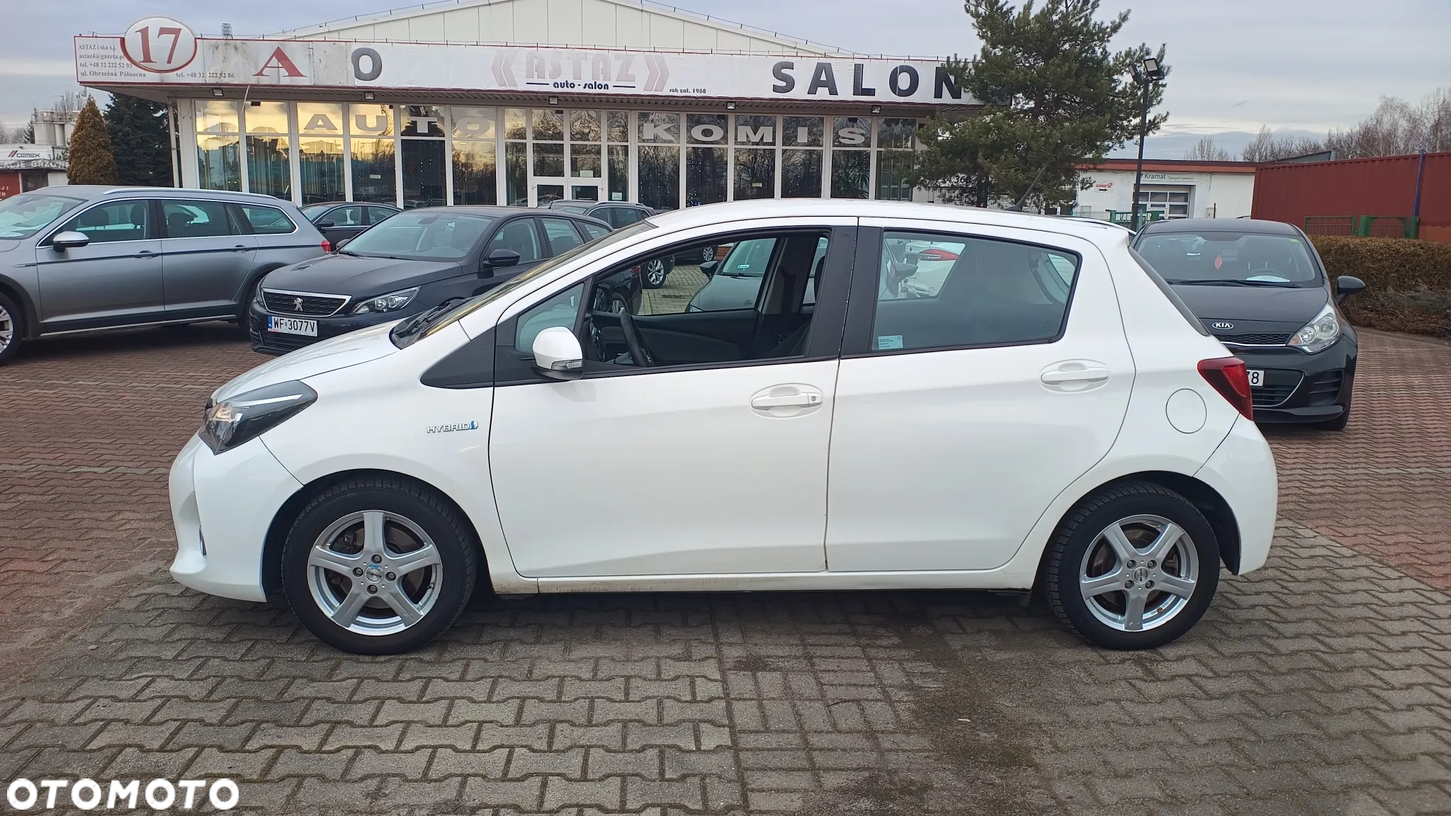 Toyota Yaris - 18