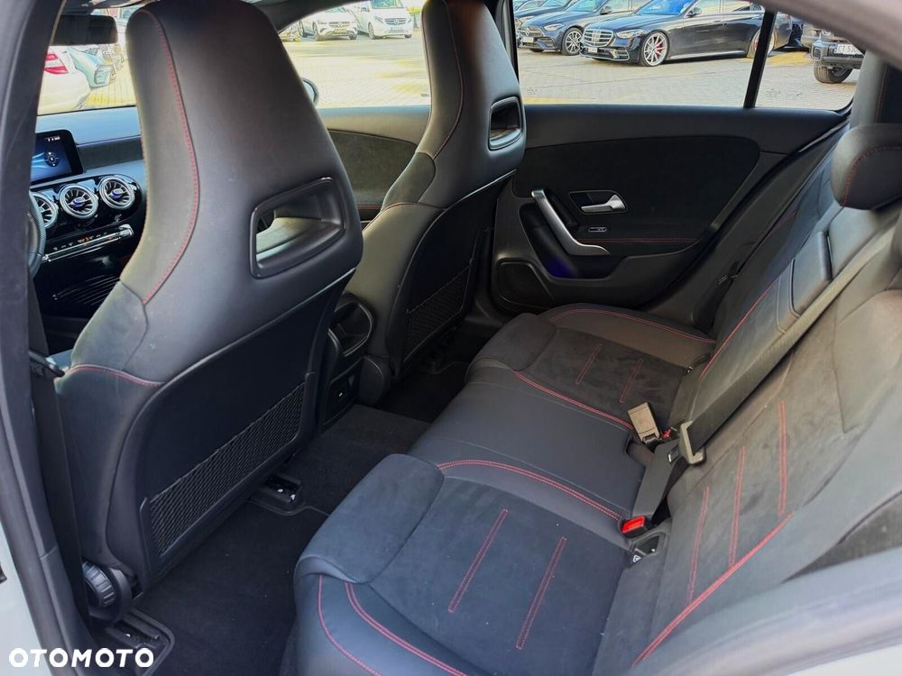 Mercedes-Benz Klasa A 200 AMG Line 7G-DCT - 7