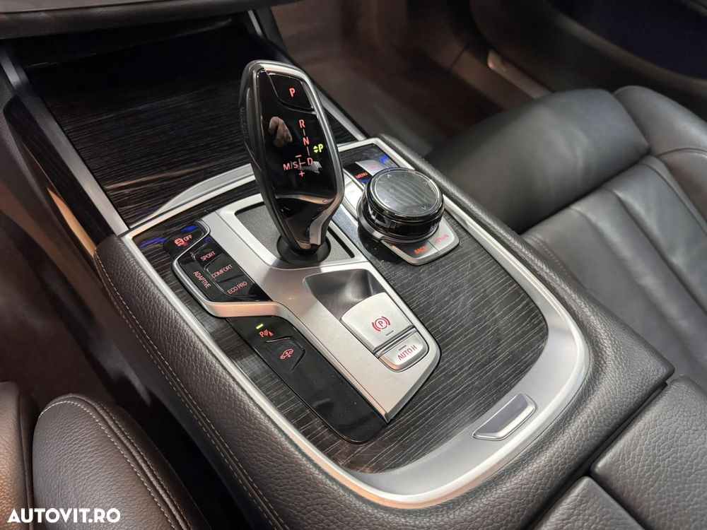 BMW Seria 7 730d xDrive - 21