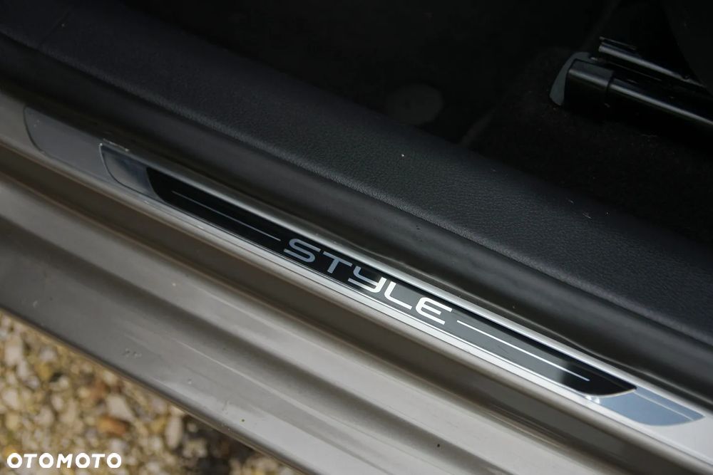 Volkswagen Golf Plus Plus1.6 TDI DPF BlueMotion Technology Style - 33