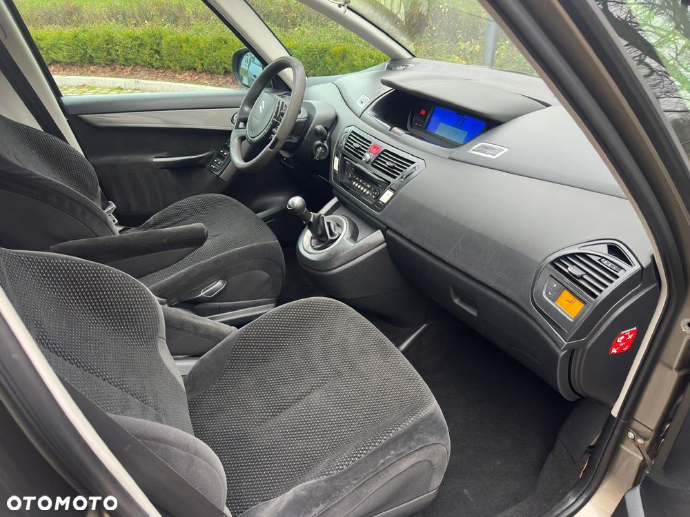 Citroën C4 Grand Picasso 1.8 16V Style - 36