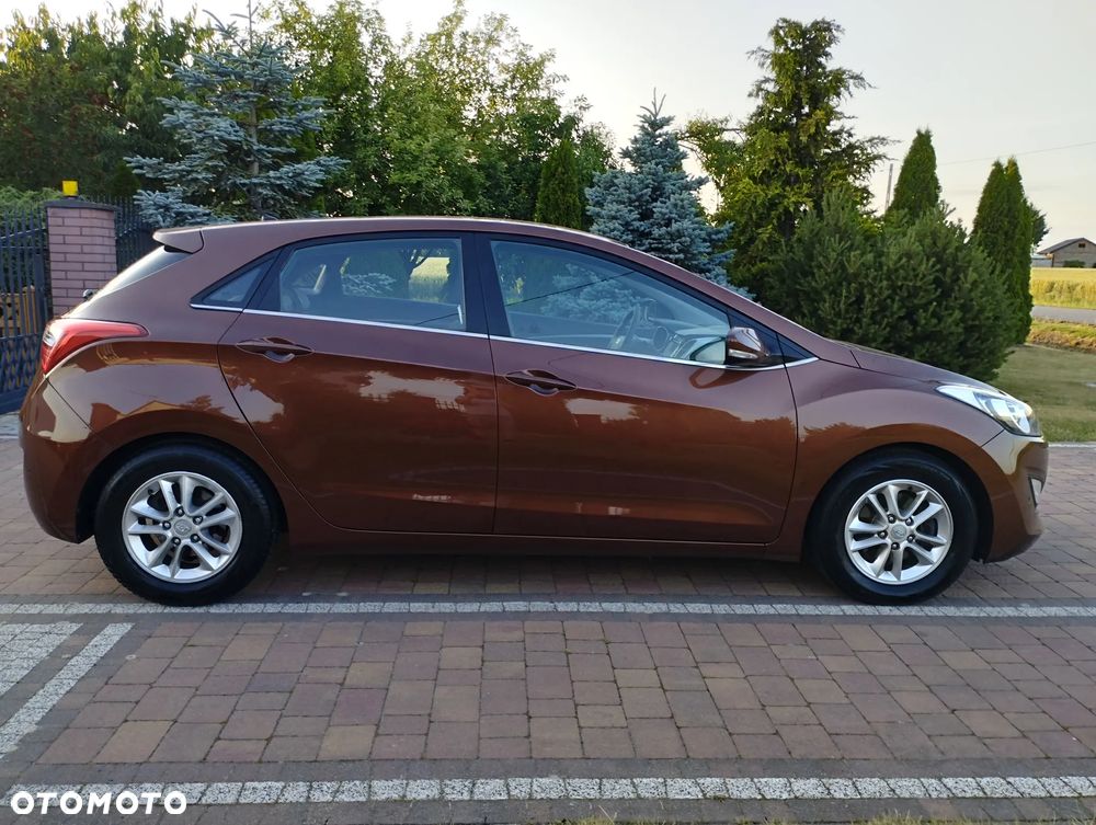 Hyundai i30 1.6 GDI Premium - 8