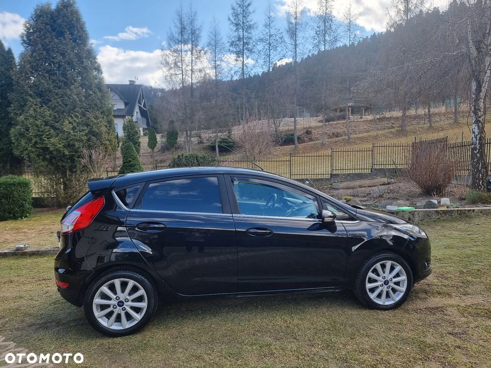 Ford Fiesta - 2