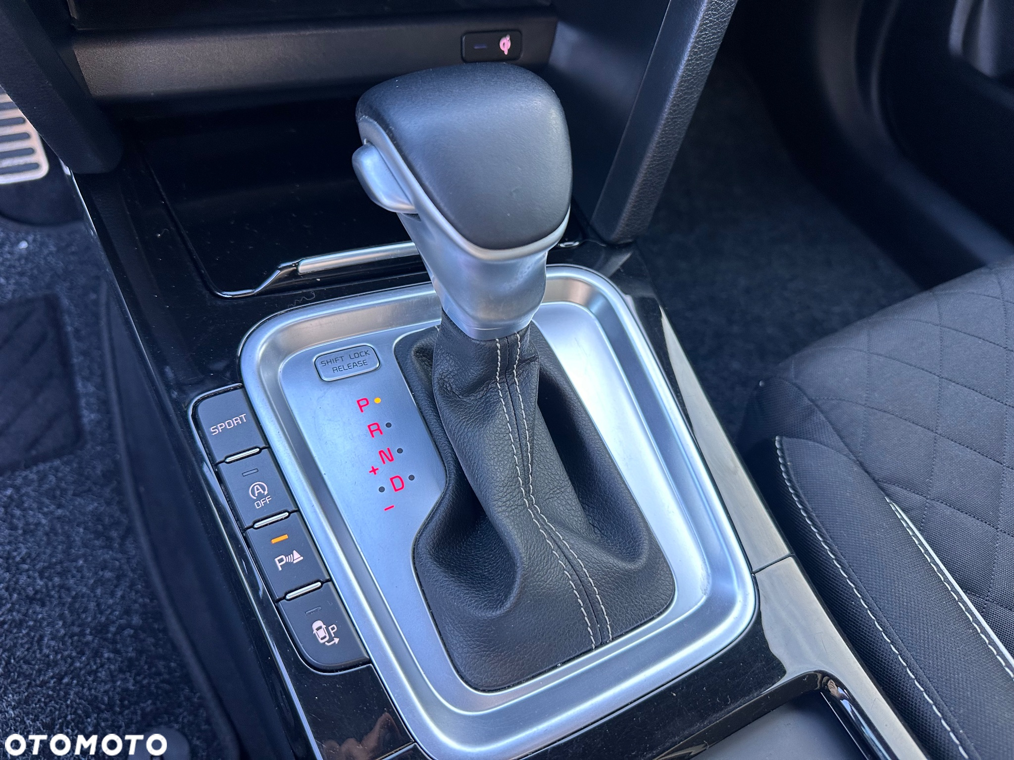 Kia ProCeed 1.4 T-GDI GT Line DCT - 15