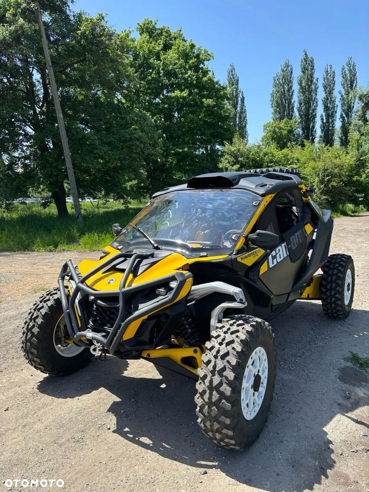 Can-Am Maverick - 2