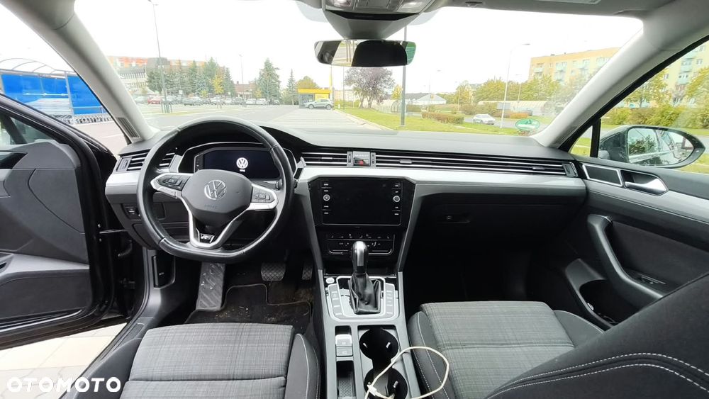 Volkswagen Passat - 5