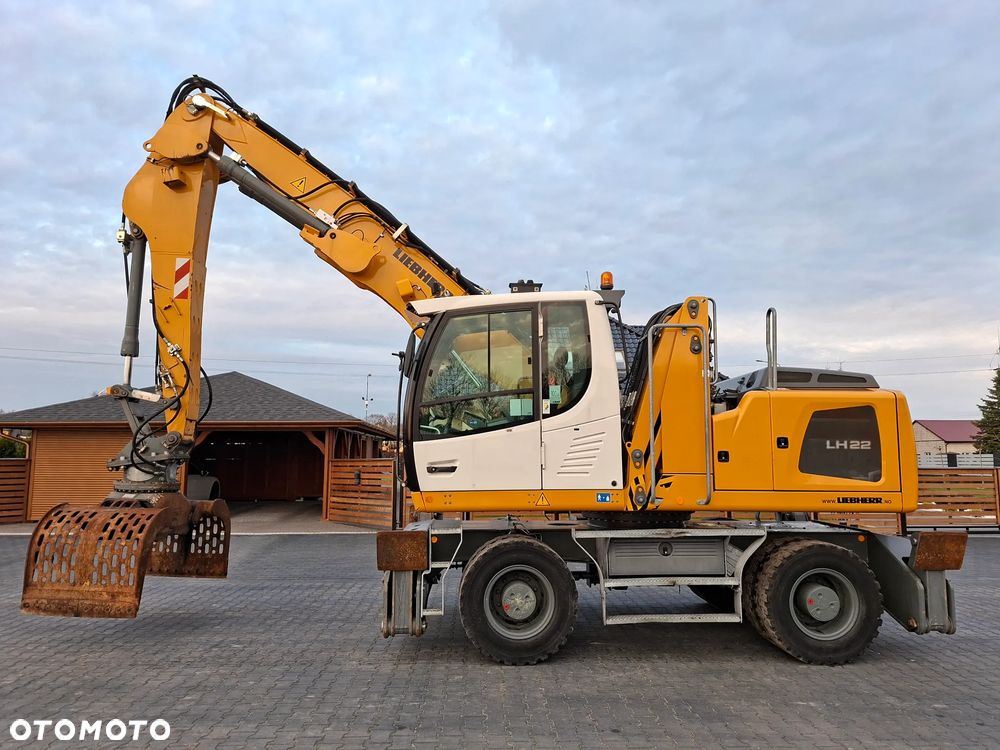 Liebherr LH22 Koparka Przeładunkowa