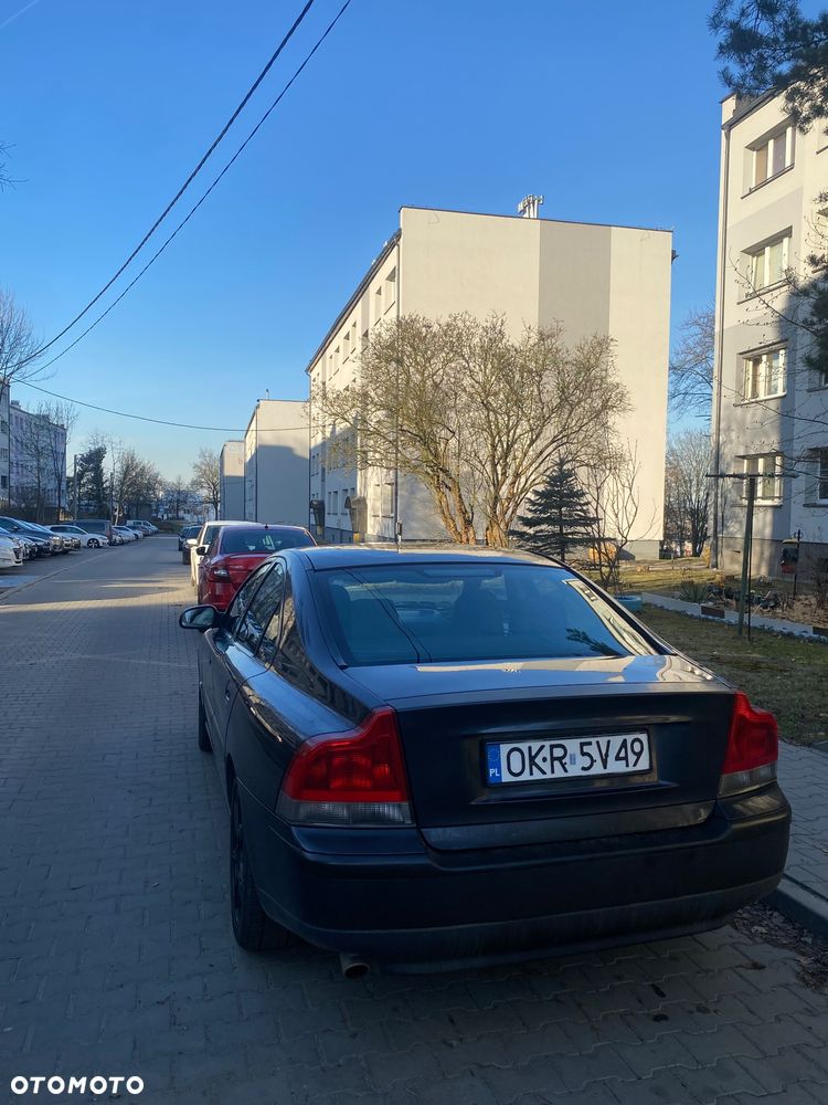 Volvo S60 2.4 T - 13