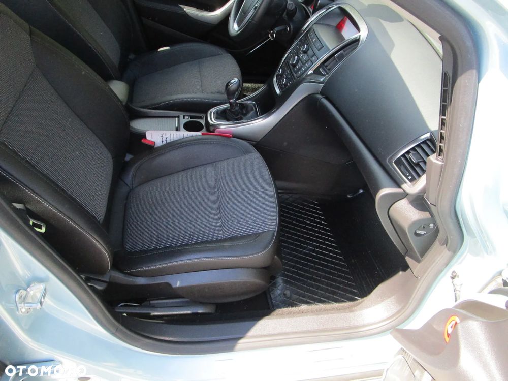 Opel Astra 1.6 Design Edition - 21